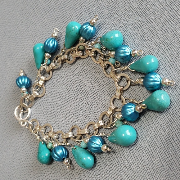Handmade Jewelry - New Beautiful Turquoise Toggle Charm Style Bracelet